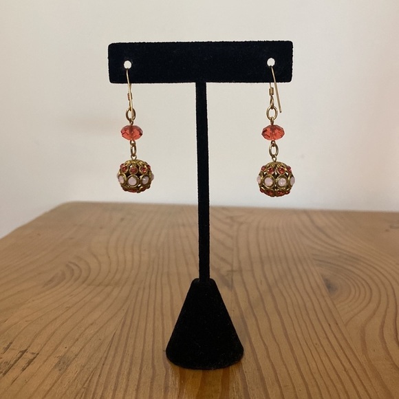 Gold Tone & Bead Dangle Earrings - Picture 4 of 8